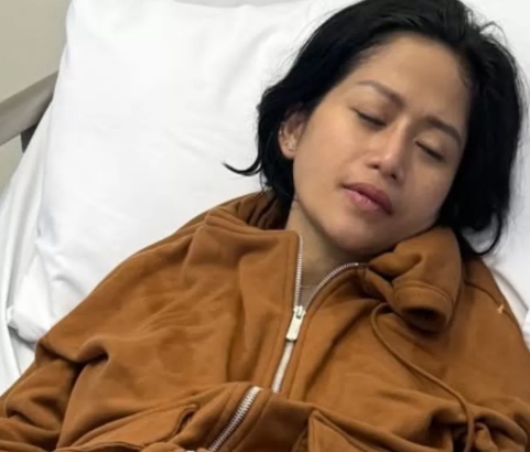 Read more about the article YouTuber Farida Nurhan Dilarikan ke Rumah Sakit, Demam Tinggi hingga 41 Derajat Celsius dan Kejang