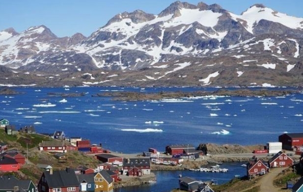 Read more about the article Trump Ancam Tarif Tinggi Negara Eropa Demi Ambisi Akuisisi Greenland