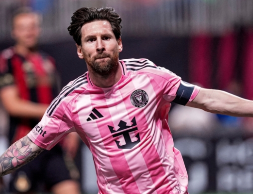 Read more about the article Terungkap! Lionel Messi Tolak Tawaran Rp27 Triliun dari Arab Saudi Sebelum Gabung Inter Miami