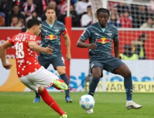 Read more about the article Mainz Mengguncang RB Leipzig, Bangkit dari Ketertinggalan dan Keluar dari Zona Degradasi