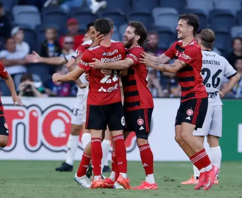 Read more about the article Western Sydney Wanderers Beranjak dari Dasar Klasemen Berkat Kemenangan Dramatis atas Melbourne Victory